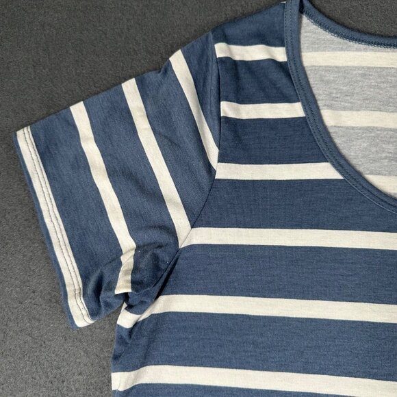 LulaRoe Womens Medium Blue Striped Classic T Shirt Scoop Neck Short Sleeve - Picture 5 of 9